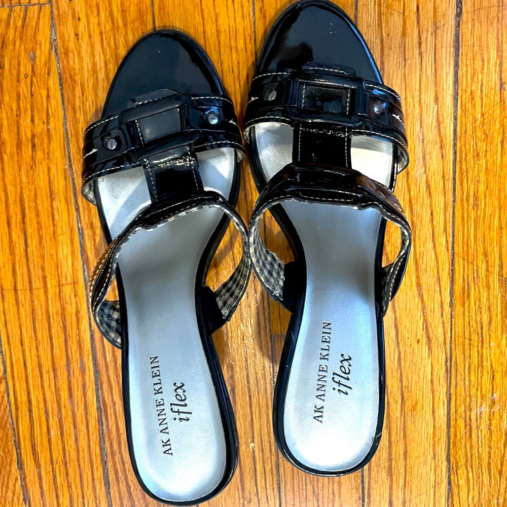 ANNE KLEIN BLACK OPEN TOE HIGH HEAL SANDALS